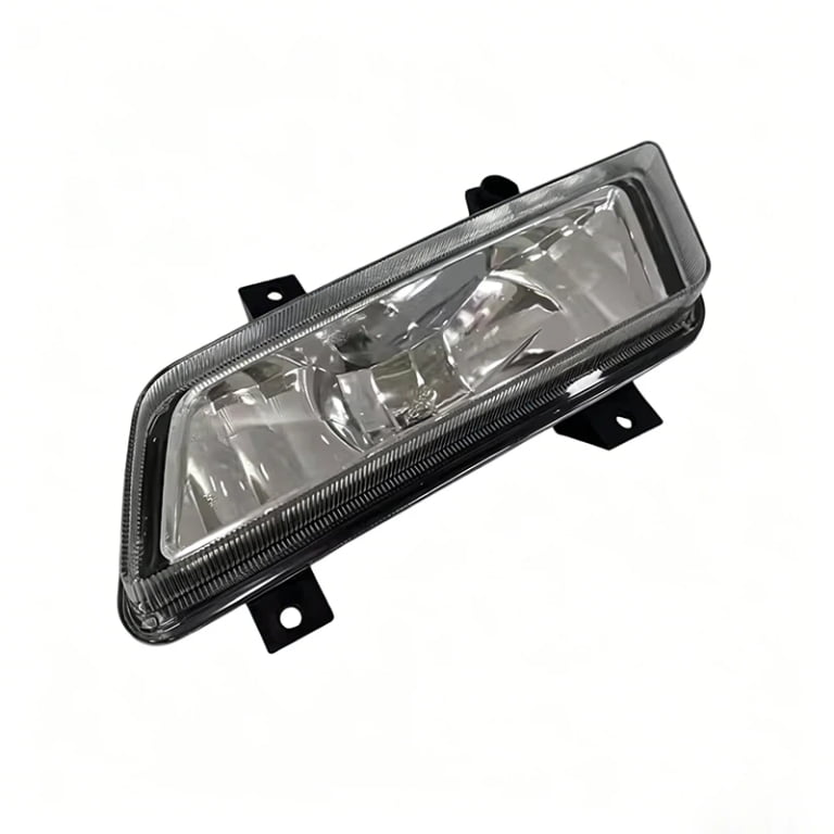 3732020-X051 Right Front Fog Lamp for FAW Truck Spare Parts