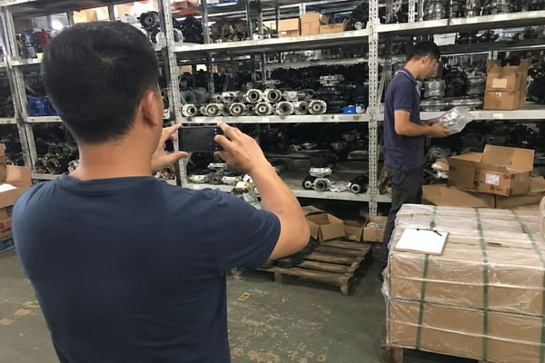 B2B truck parts ordering process stock confirmation logistics