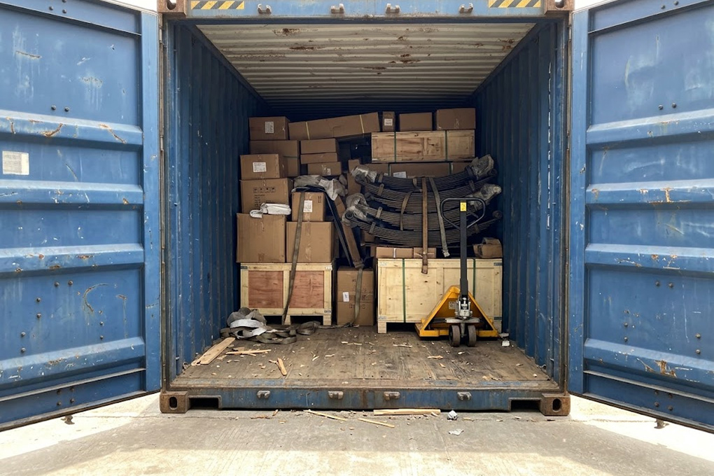 container order China truck parts wholesale distributor sourcing